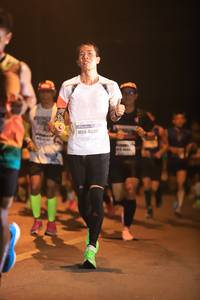 BIB: 456
                            <button type="button" onclick="openModal(9088926)" class="btn btn-primary btn-sm float-right btn-popup" data-toggle="modal" data-target=".modal-high-quality">
                        <i class="fas fa-shopping-cart"></i> Add to Cart
                    </button>
                                            <button type="button" onclick="isThisMe(9088926, true)" class="btn btn-success btn-sm float-right btn-popup btn-isme hidden" data-toggle="tooltip" data-placement="bottom" title="นี่คือรูปของคุณใช่ไหม คลิกที่นี่เพื่อเอาเข้าอัลบั้ม">
                        <i class="fas fa-plus"></i> Add to album
                    </button>
                    <button type="button" onclick="isThisMe(9088926, false)" class="btn btn-warning btn-sm float-right btn-popup btn-isnotme hidden">
                        <i class="fas fa-ban"></i> Remove from album
                    </button>